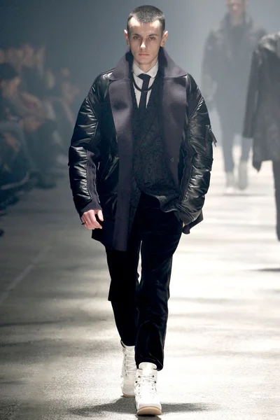 Look 42